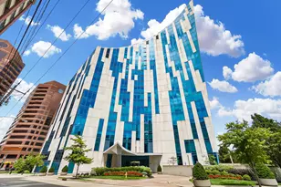 1 Roebling Wy, Covington, KY 41011 - Photo 1