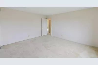 1 Colonel Pointe Drive, Wilder, KY 41076 - Photo 20