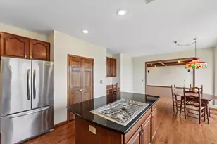 1 Colonel Pointe Dr, Wilder, KY 41076 - Photo 8