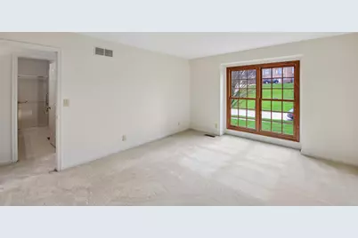 1 Colonel Pointe Drive, Newport, KY 41076 - Photo 22