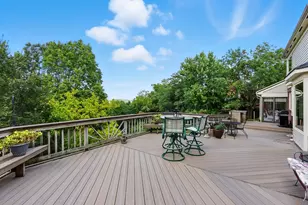 1 Colonel Pointe Dr, Wilder, KY 41076 - Photo 8