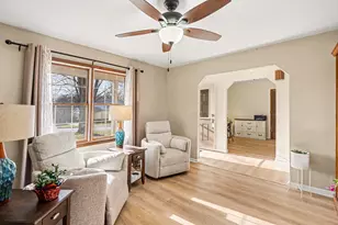 8182 N Dilcrest Cir, Florence, KY 41042 - Photo 4