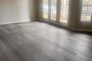 955 Mistflower Ln, Florence, KY 41042 - Photo 8