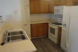 955 Mistflower Ln, Florence, KY 41042 - Photo 2