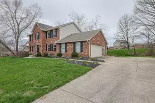 7351 Blackstone Dr, Florence, KY 41042 - Photo 2