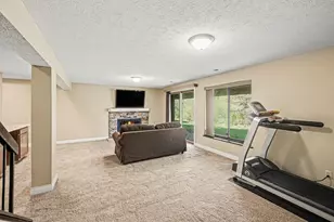 7002 Nob Hill Dr, Fort Thomas, KY 41075 - Photo 14