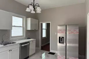 1034 Patterson St, Newport, KY 41071 - Photo 2