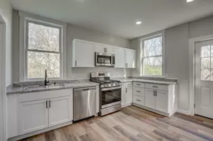 326 E 33rd St, Latonia, KY 41015 - Photo 8