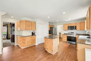 1822 Mountainview Ct, Florence, KY 41042 - Photo 12