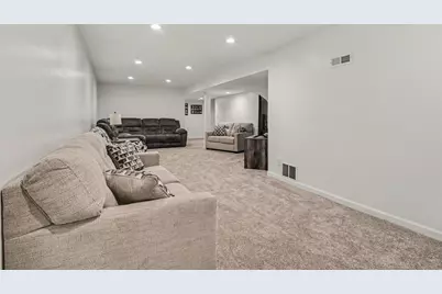 7513 Roxbury, Florence, KY 41042 - Photo 24