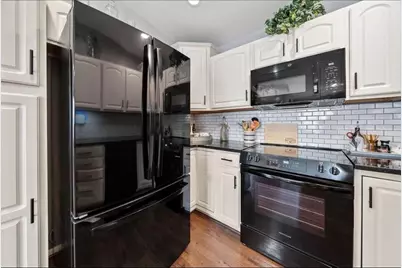 422 Breezewood Court, Ludlow, KY 41016 - Photo 10