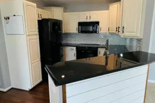 422 Breezewood Ct, Ludlow, KY 41016 - Photo 8