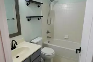 422 Breezewood Ct, Ludlow, KY 41016 - Photo 14