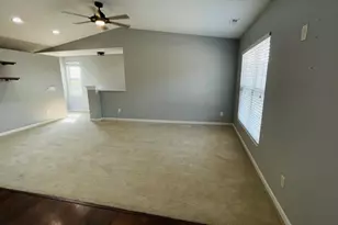 422 Breezewood Ct, Ludlow, KY 41016 - Photo 4