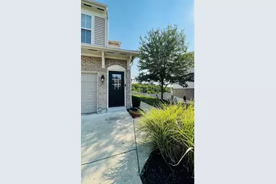 422 Breezewood Court, Ludlow, KY 41016 - Photo 2