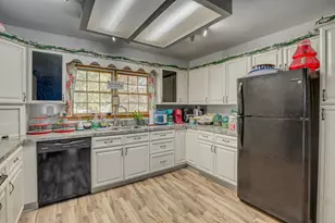 711 Maple Ave, Falmouth, KY 41040 - Photo 8