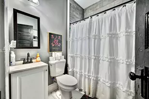 216 E 18th St, Covington, KY 41014 - Photo 16