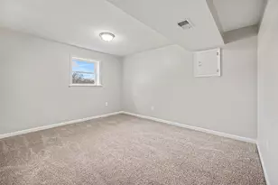 108 Berkley Dr, Florence, KY 41042 - Photo 12