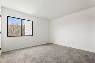 12 Woodland Hills Dr, Southgate, KY 41071 - Photo 12