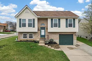 1490 Clovernook Dr, Elsmere, KY 41018 - Photo 1