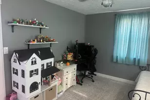 209 W 3rd St, Silver Grove, KY 41085 - Photo 6