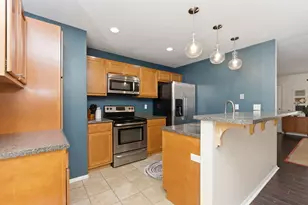 126 Honeysuckle Dr, Florence, KY 41042 - Photo 8