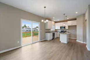 4928 Kerry Crossing St, Union, KY 41091 - Photo 6