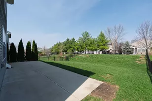 1367 Wilshire Ct, Union, KY 41091 - Photo 12