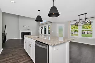 1367 Wilshire Ct, Union, KY 41091 - Photo 16