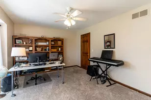 8431 Woodcreek Dr, Florence, KY 41042 - Photo 32