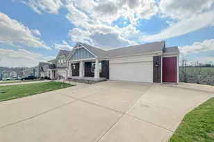 505 Panzeretta Dr, Walton, KY 41094 - Photo 2