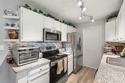 10148 Carnation Court #8, Florence, KY 41042 - Photo 4