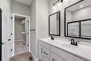 1361 Parkside Dr, Alexandria, KY 41001 - Photo 16