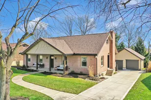 758 Meadow View Dr, Villa Hills, KY 41017 - Photo 2