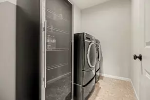 2220 Amici Dr, Covington, KY 41017 - Photo 12