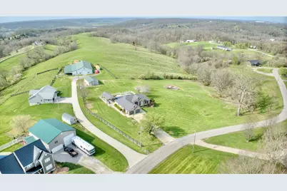 715 Heritage Drive, Sparta, KY 41086 - Photo 2