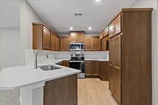 572 Station Dr, Ludlow, KY 41016 - Photo 2