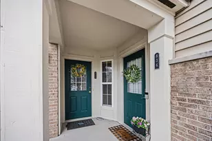 836 Flint Ridge, Newport, KY 41076 - Photo 2