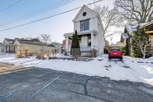 231 Shelby St, Bromley, KY 41016 - Photo 2