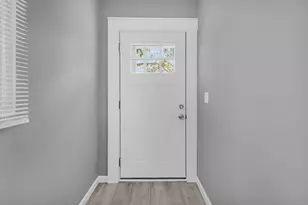 36 E 41st St, Covington, KY 41015 - Photo 8