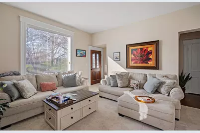 65 W Villa Place, Fort Thomas, KY 41075 - Photo 4