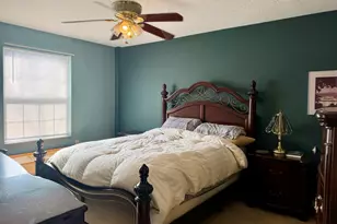 218 Langshire Ct, Florence, KY 41042 - Photo 4