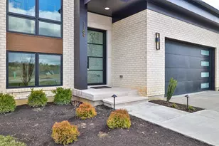 1164 Vistapointe Dr, Park Hills, KY 41011 - Photo 2