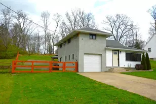 738 Forest Ln, Taylor Mill, KY 41015 - Photo 2