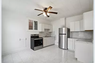 226 W 10th Street, Newport, KY 41071 - Photo 2