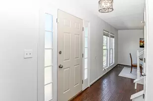 207 Ridgepointe Dr, Cold Spring, KY 41076 - Photo 2