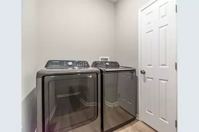 3884 Volterra Lane, Covington, KY 41017 - Photo 12