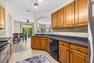 403 Southwind Ln, Ludlow, KY 41016 - Photo 10