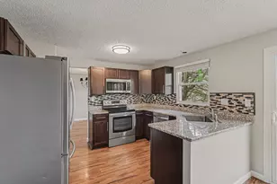 1702 Asher Ct, Hebron, KY 41048 - Photo 2