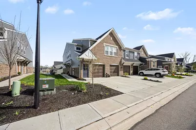 628 Foxhill Drive #10-101, Crescent Springs, KY 41017 - Photo 2